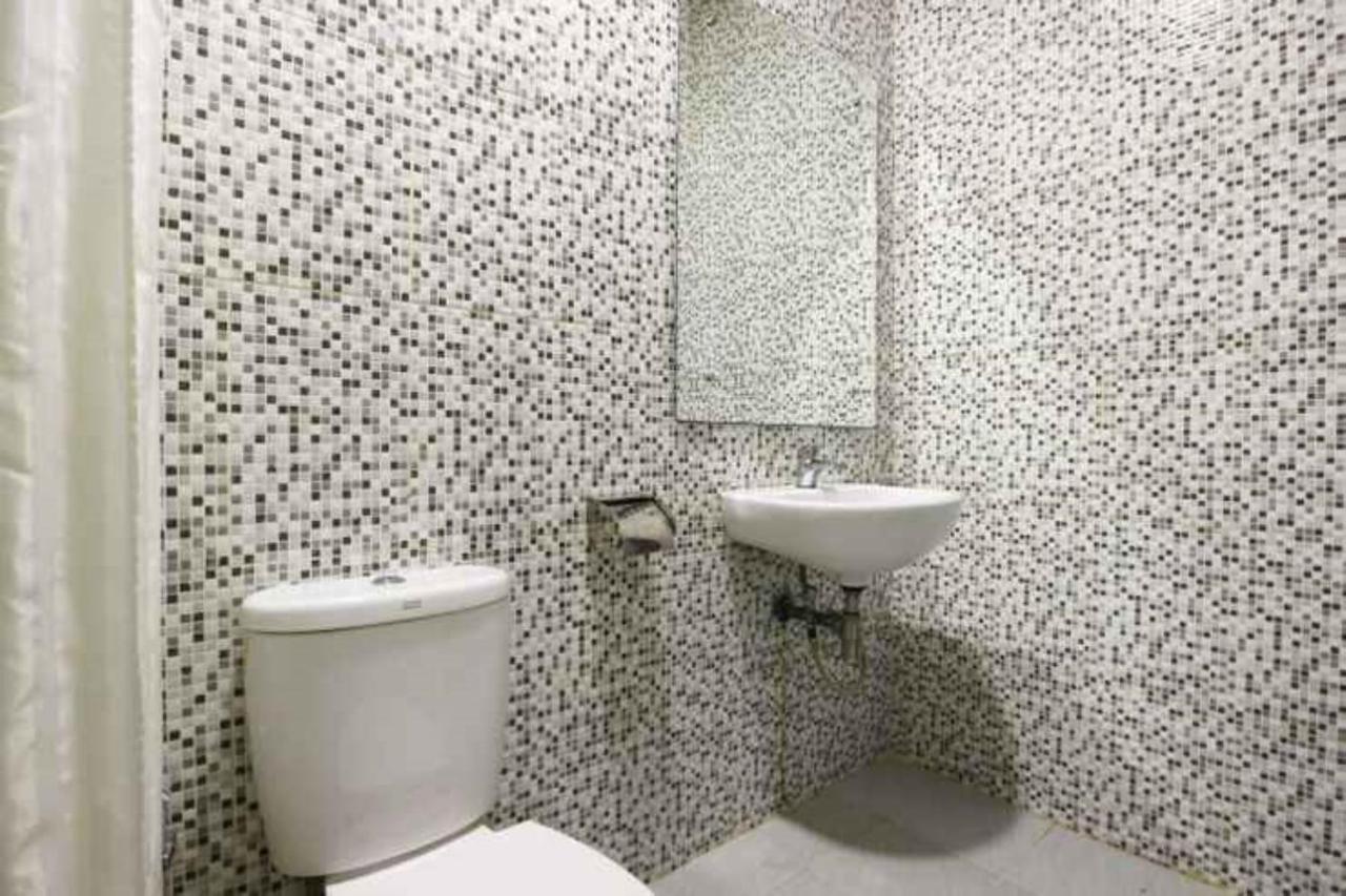 Blitz Hotel Batam Near Sultan Mahmud Ri'Ayat Shah Sekupang Luaran gambar